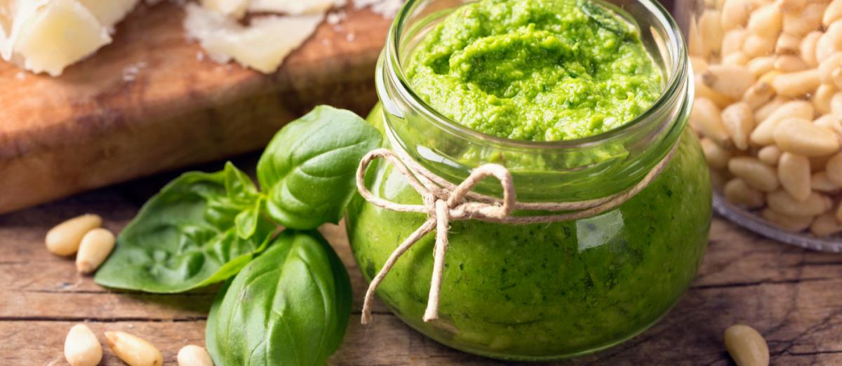 bazalkové pesto