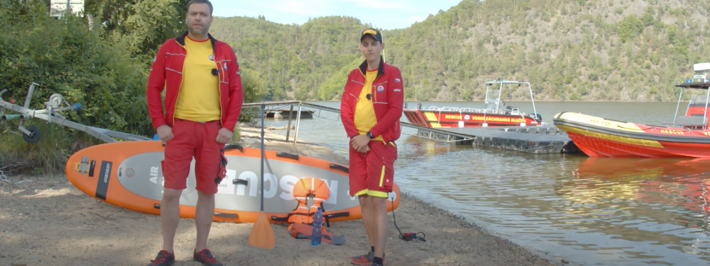 bezpečně na paddleboardu