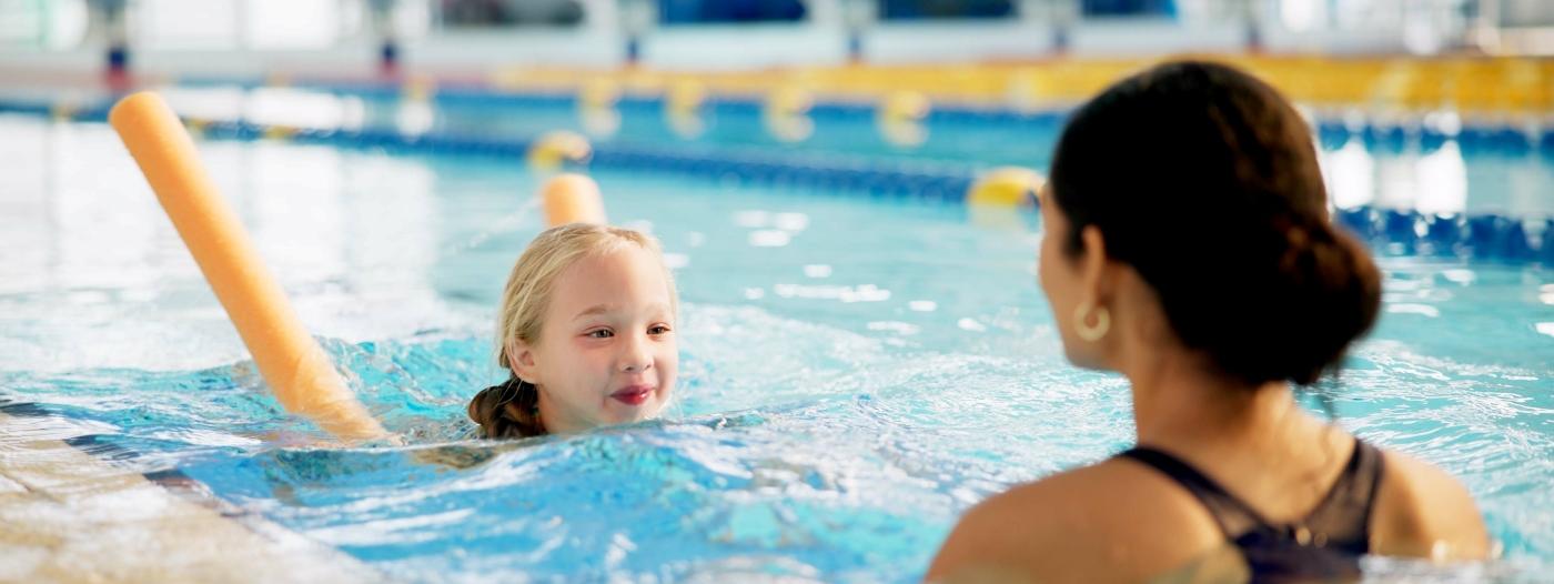 Plavání učte hravou formou a beze spěchu