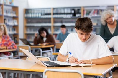 Zdravotní pojištění a studenti