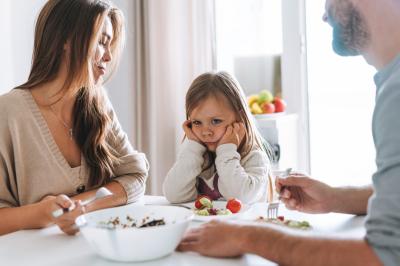 Dítě a dieta: Jak dodržovat omezení a nebrat radost z jídla?